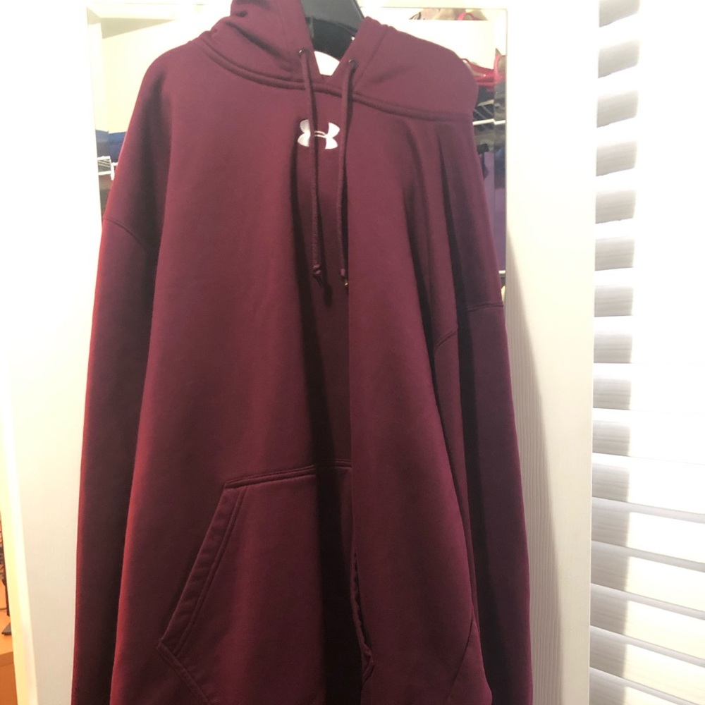 Men’s Under Armour hoodie